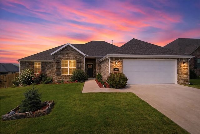 2852 S Cobalt Avenue, Fayetteville, AR 72701