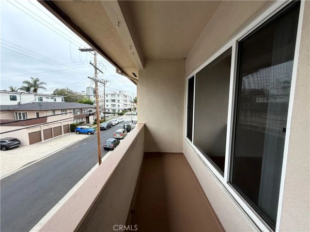 8665 S Chalmers Drive 4, Los Angeles, CA 90035