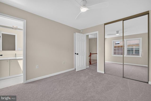 1869 N ADAMS ST, Arlington, VA 22201