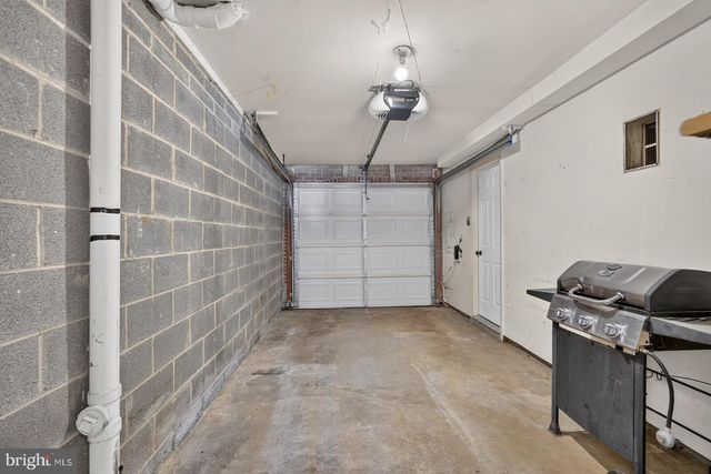 1869 N ADAMS ST, Arlington, VA 22201