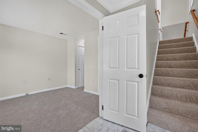 1869 N ADAMS ST, Arlington, VA 22201