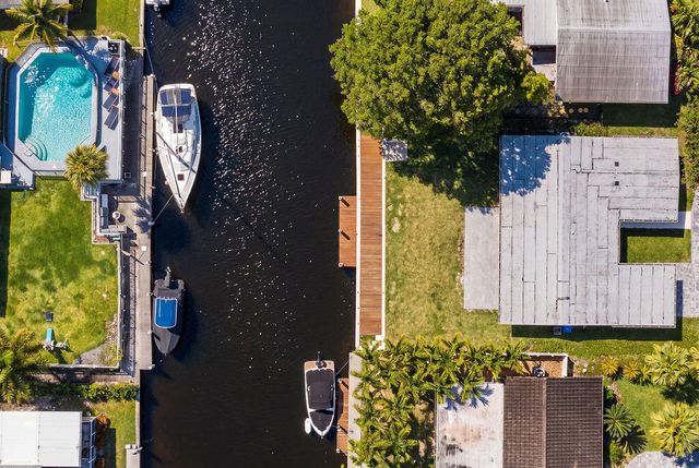 2524 Nassau Lane, Fort Lauderdale, FL 33312