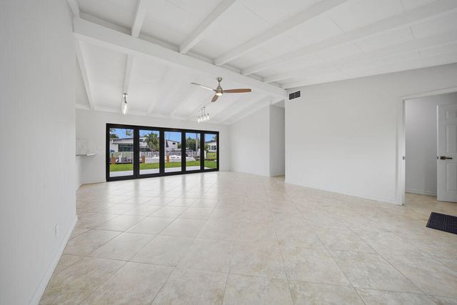 2524 Nassau Lane, Fort Lauderdale, FL 33312