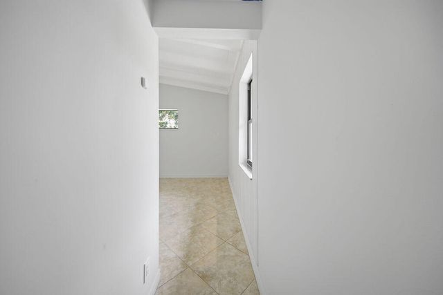 2524 Nassau Lane, Fort Lauderdale, FL 33312