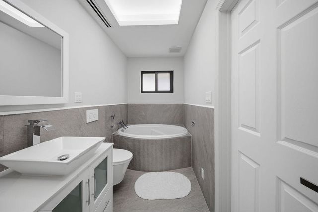 2524 Nassau Lane, Fort Lauderdale, FL 33312