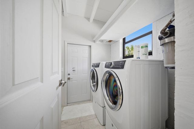 2524 Nassau Lane, Fort Lauderdale, FL 33312