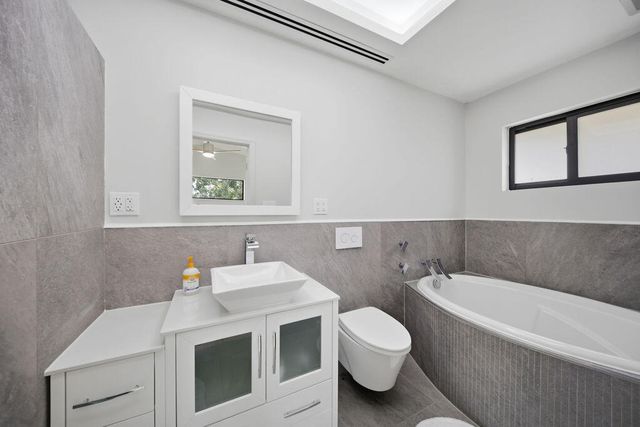 2524 Nassau Lane, Fort Lauderdale, FL 33312