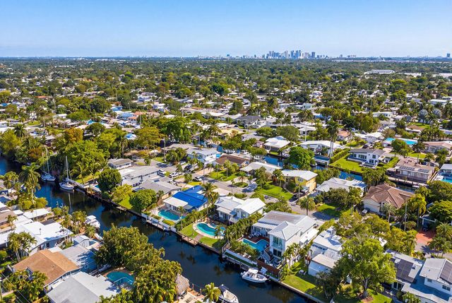 2524 Nassau Lane, Fort Lauderdale, FL 33312