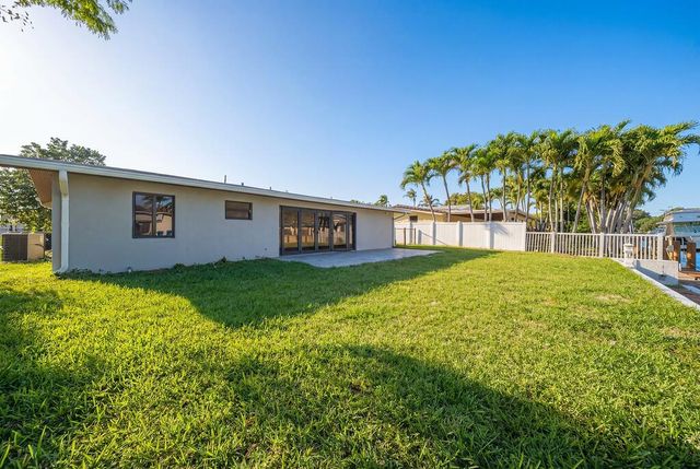 2524 Nassau Lane, Fort Lauderdale, FL 33312