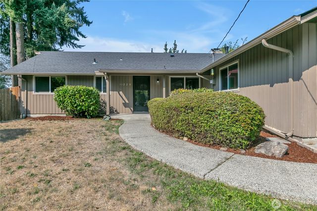 11225 108th Street Ct SW, Tacoma, WA 98498