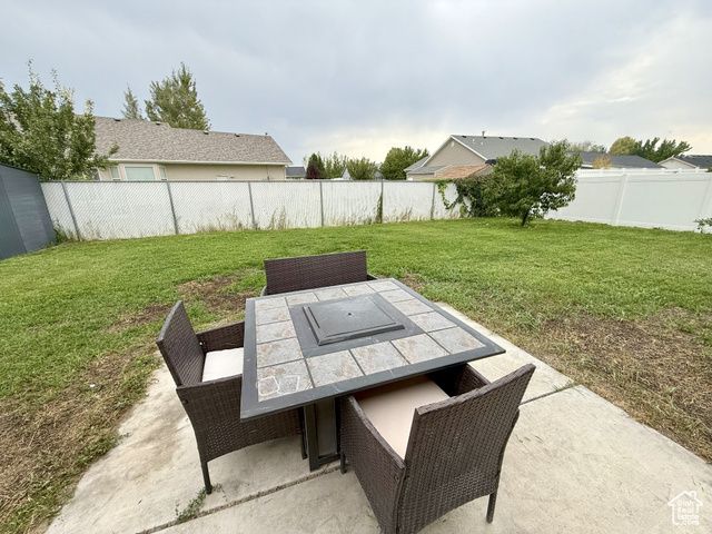 2142 E FALL ST, Eagle Mountain, UT 84005