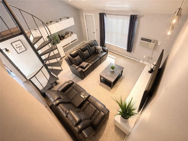 565 Smithfield Road D8, North Providence, RI 02904