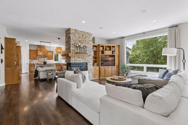 17853 76th Avenue N, Maple Grove, MN 55311
