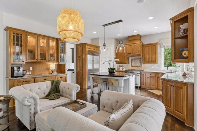 17853 76th Avenue N, Maple Grove, MN 55311