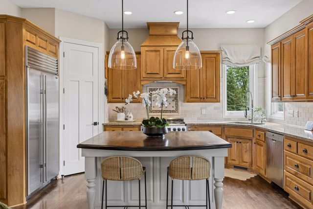 17853 76th Avenue N, Maple Grove, MN 55311