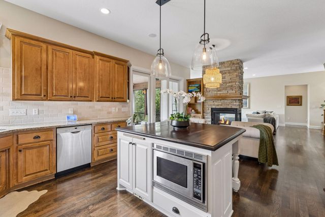 17853 76th Avenue N, Maple Grove, MN 55311