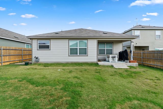105 Perfect World LOOP, Jarrell, TX 76537