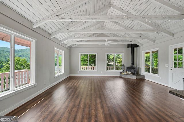 48 Little Bear Trail, Sky Valley, GA 30537