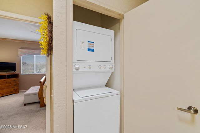 1754 W Camino Estelar, Green Valley, AZ 85622