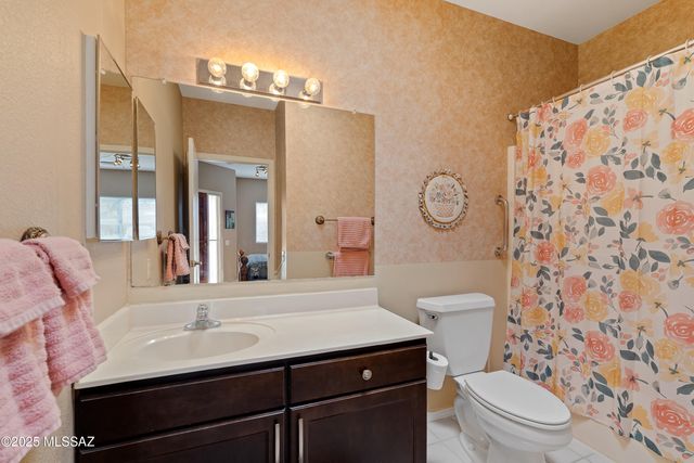 1754 W Camino Estelar, Green Valley, AZ 85622