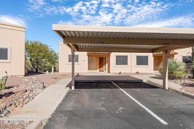 1754 W Camino Estelar, Green Valley, AZ 85622