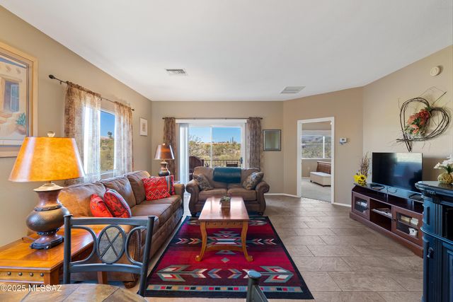 1754 W Camino Estelar, Green Valley, AZ 85622