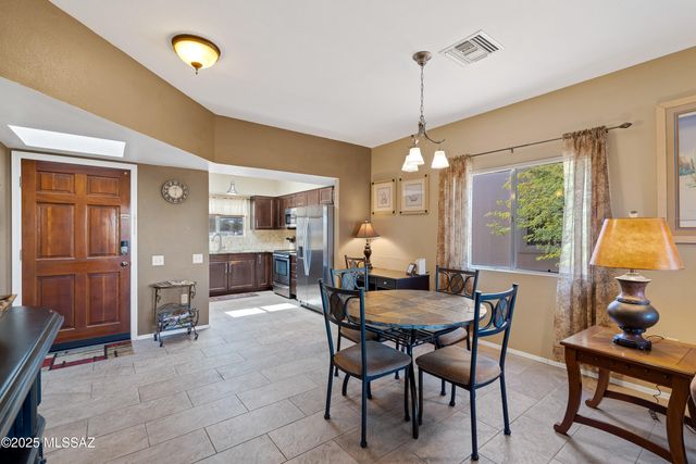 1754 W Camino Estelar, Green Valley, AZ 85622