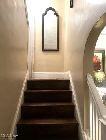 1156 Quilliams Road, Cleveland, OH 44121