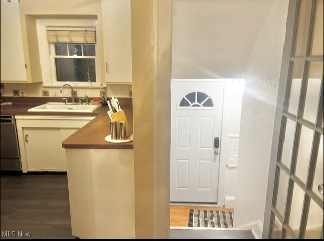 1156 Quilliams Road, Cleveland, OH 44121