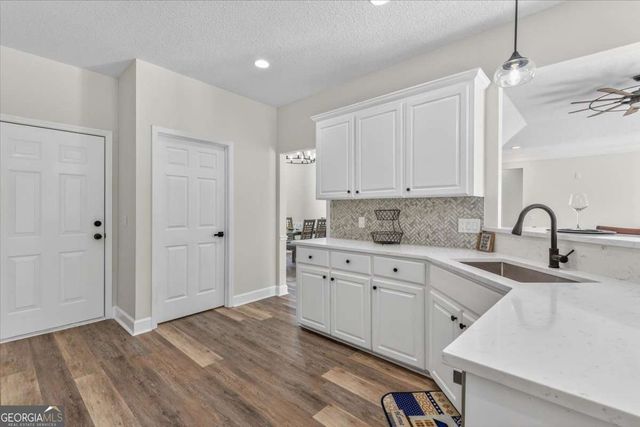2657 Horseshoe Cove, Waverly, GA 31565