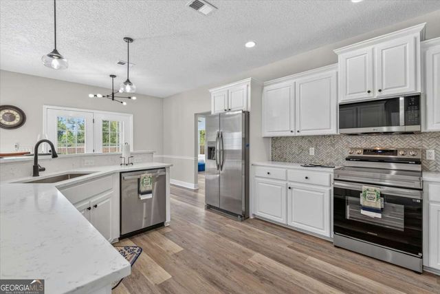 2657 Horseshoe Cove, Waverly, GA 31565