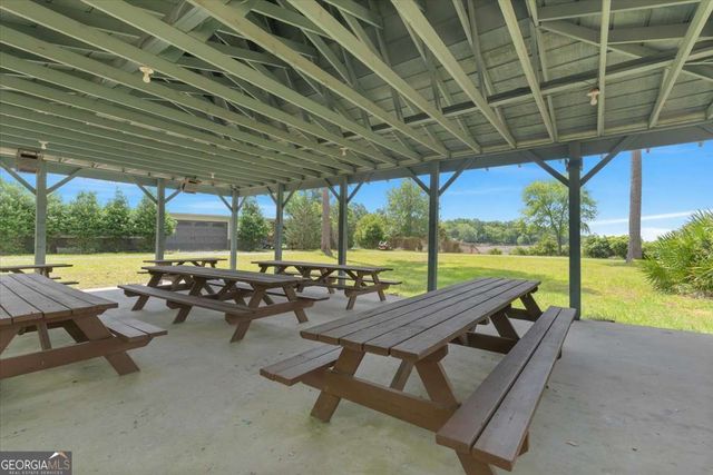 2657 Horseshoe Cove, Waverly, GA 31565