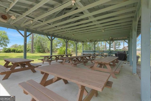 2657 Horseshoe Cove, Waverly, GA 31565