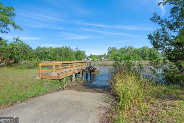 2657 Horseshoe Cove, Waverly, GA 31565