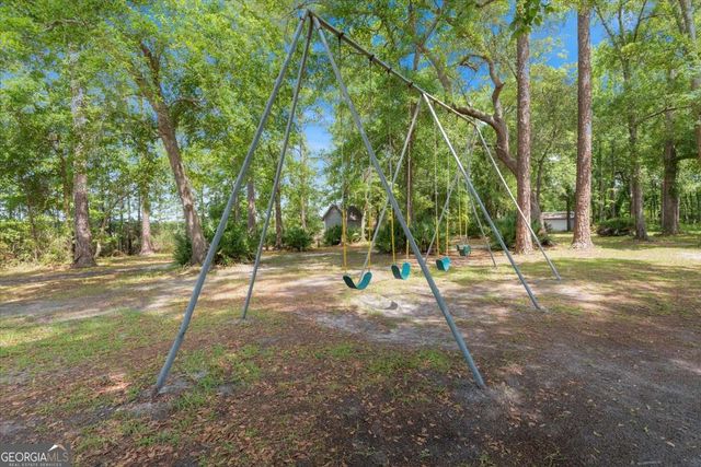 2657 Horseshoe Cove, Waverly, GA 31565