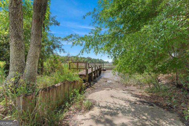 2657 Horseshoe Cove, Waverly, GA 31565