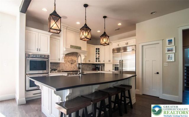 715 Arrowhead Lane, Upper Macungie Twp, PA 18031