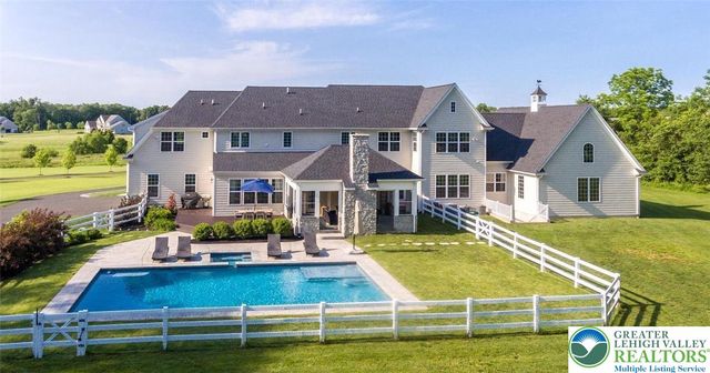715 Arrowhead Lane, Upper Macungie Twp, PA 18031