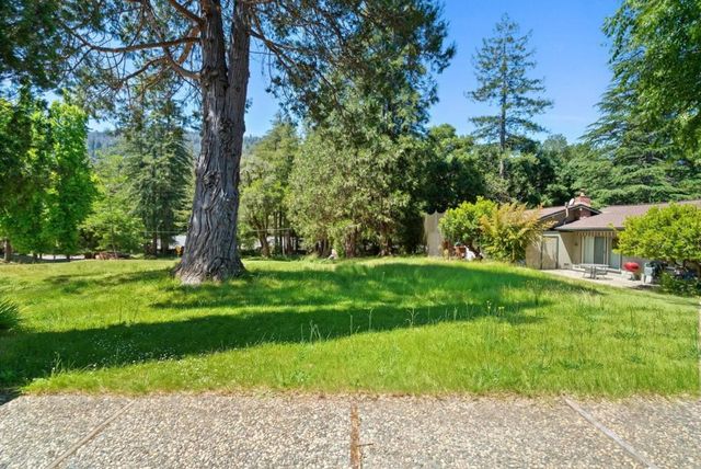 238 E Hilton Drive, Boulder Creek, CA 95006