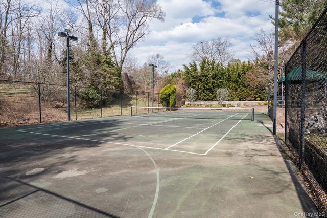 8 Astro Place, Dix Hills, NY 11746