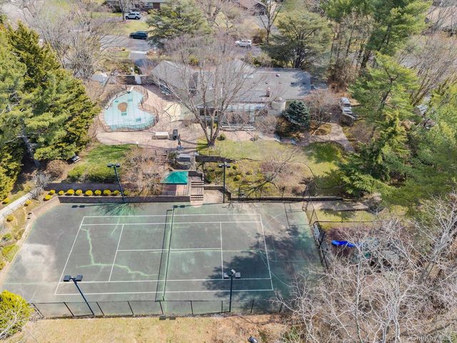 8 Astro Place, Dix Hills, NY 11746