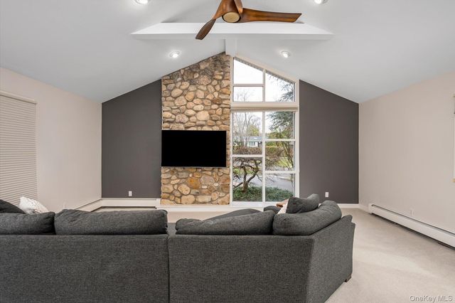 8 Astro Place, Dix Hills, NY 11746