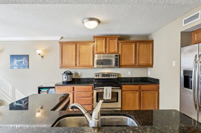 200 LAGUNA VILLAS Boulevard C21, Jacksonville Beach, FL 32250