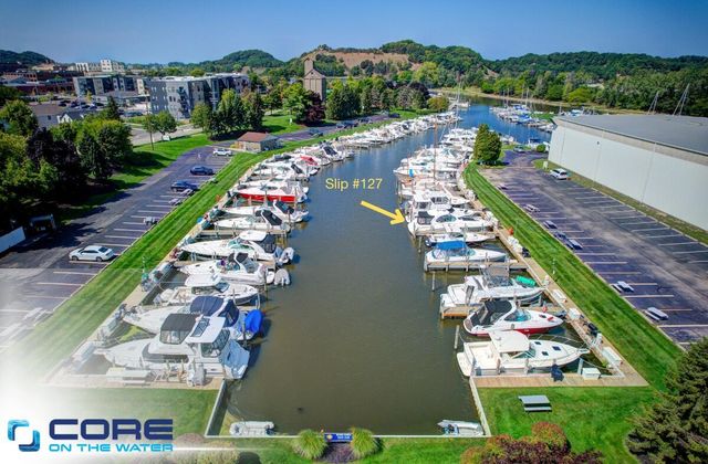 127 Wharfside, Grand Haven, MI 49417