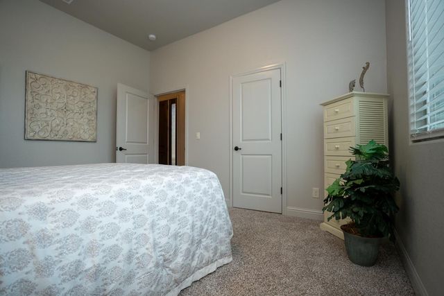 8683 N Verona Way, Hilmar, CA 95324