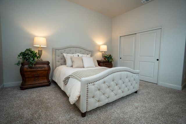 8683 N Verona Way, Hilmar, CA 95324