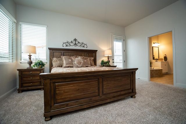 8683 N Verona Way, Hilmar, CA 95324