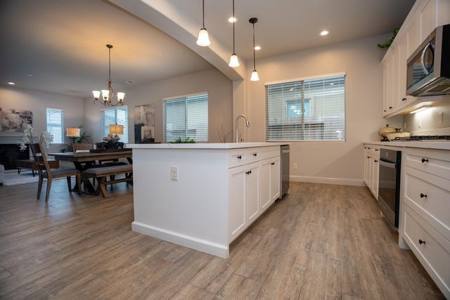 8683 N Verona Way, Hilmar, CA 95324