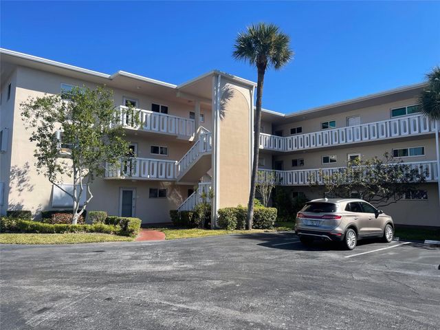 2566 S Garden Drive 108, Lake Worth, FL 33461