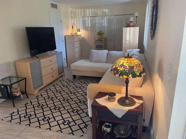 2566 S Garden Drive 108, Lake Worth, FL 33461